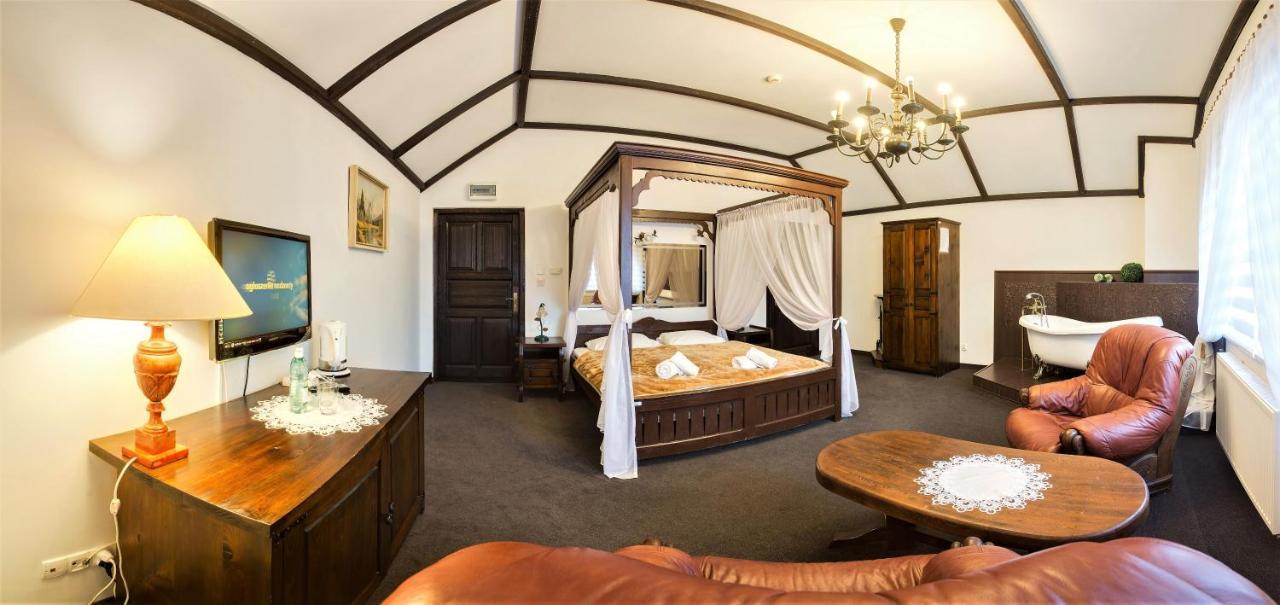 Switezianka Hotel Rymanow-Zdroj Ngoại thất bức ảnh